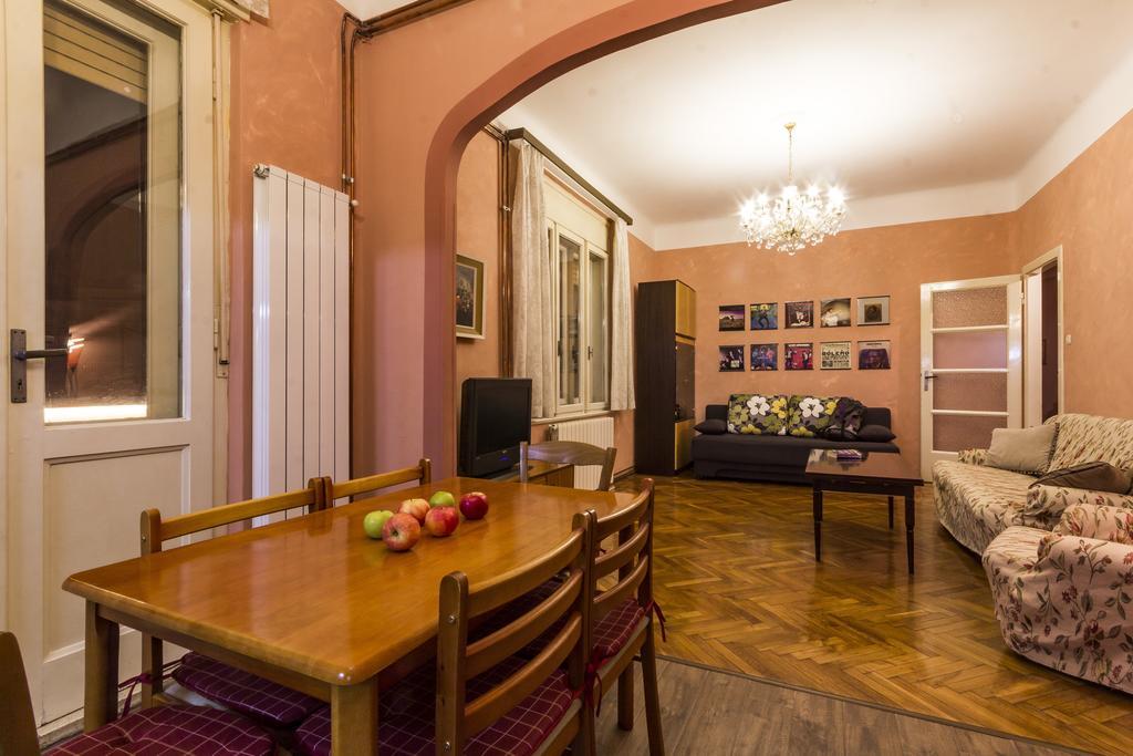 Spacious & Smart Center Apartment Πούλα Εξωτερικό φωτογραφία