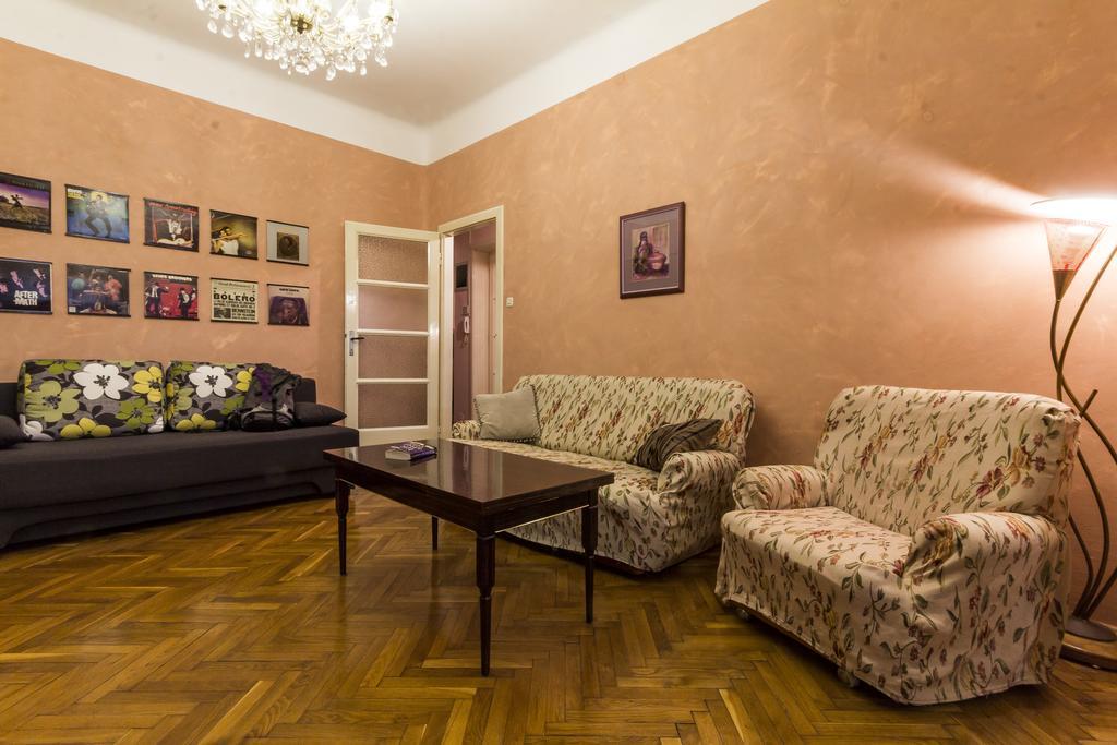 Spacious & Smart Center Apartment Πούλα Εξωτερικό φωτογραφία