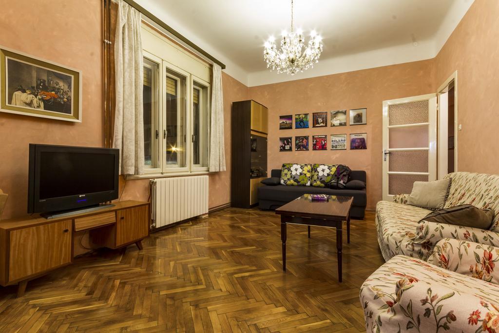 Spacious & Smart Center Apartment Πούλα Εξωτερικό φωτογραφία