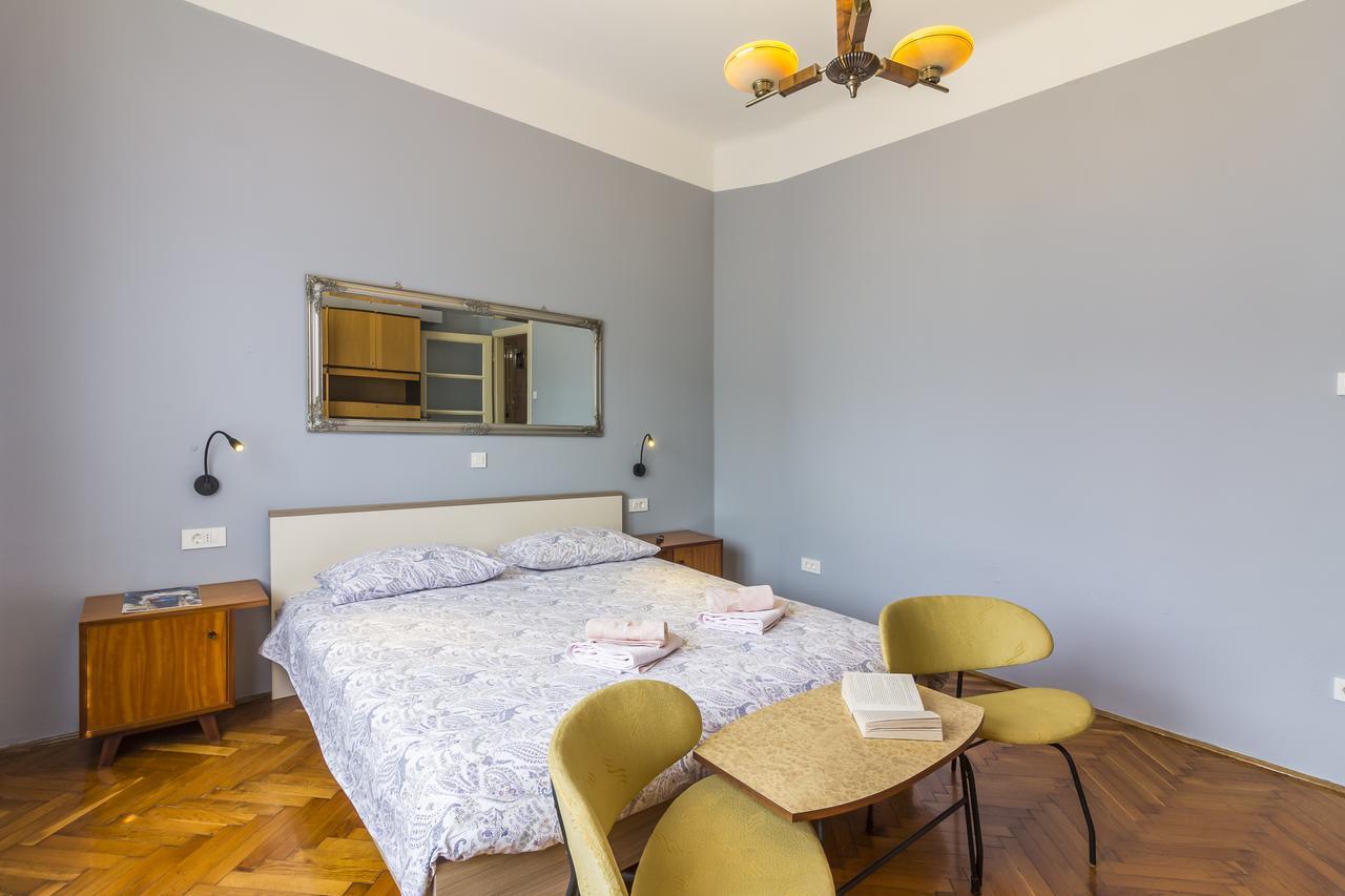 Spacious & Smart Center Apartment Πούλα Εξωτερικό φωτογραφία