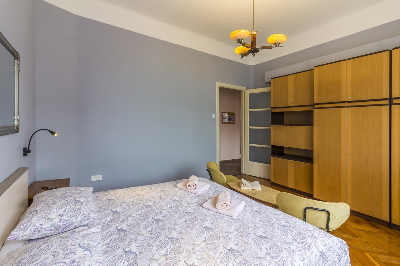 Spacious & Smart Center Apartment Πούλα Εξωτερικό φωτογραφία